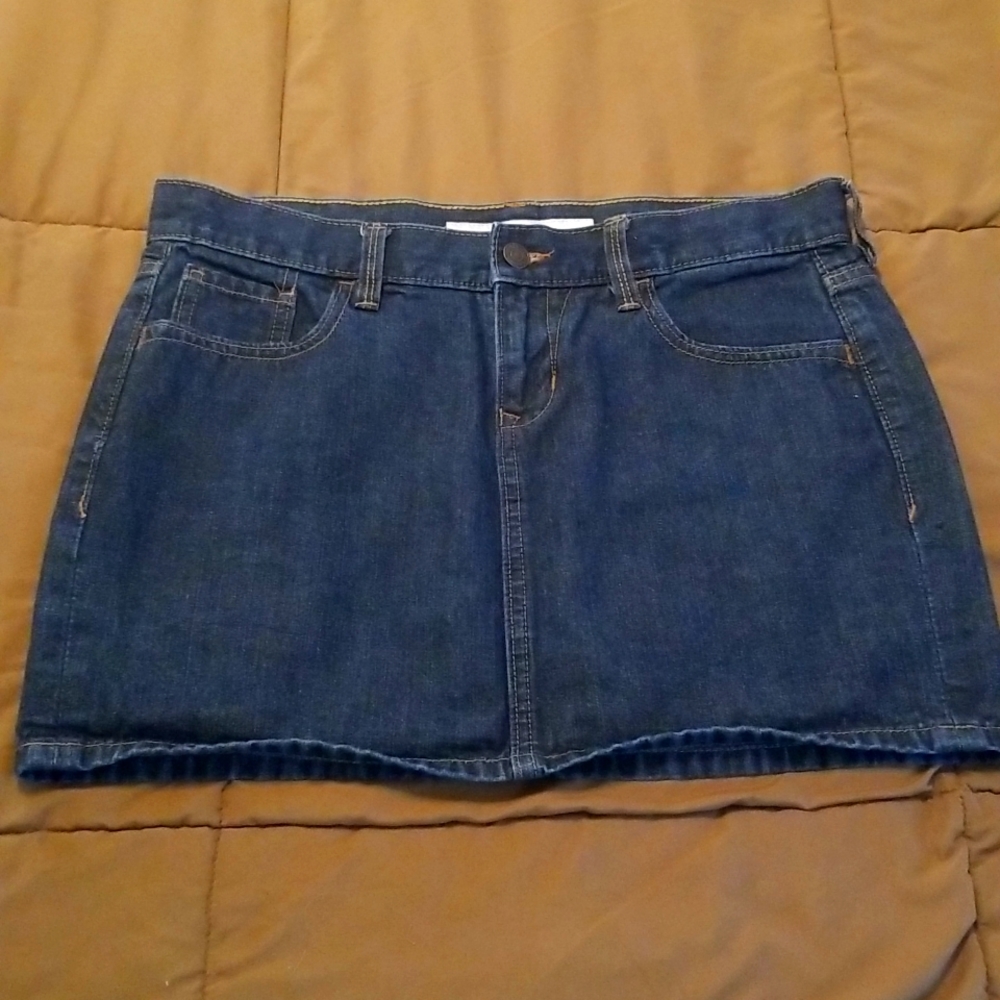 Old Navy mini skirt in dark indigo size 4